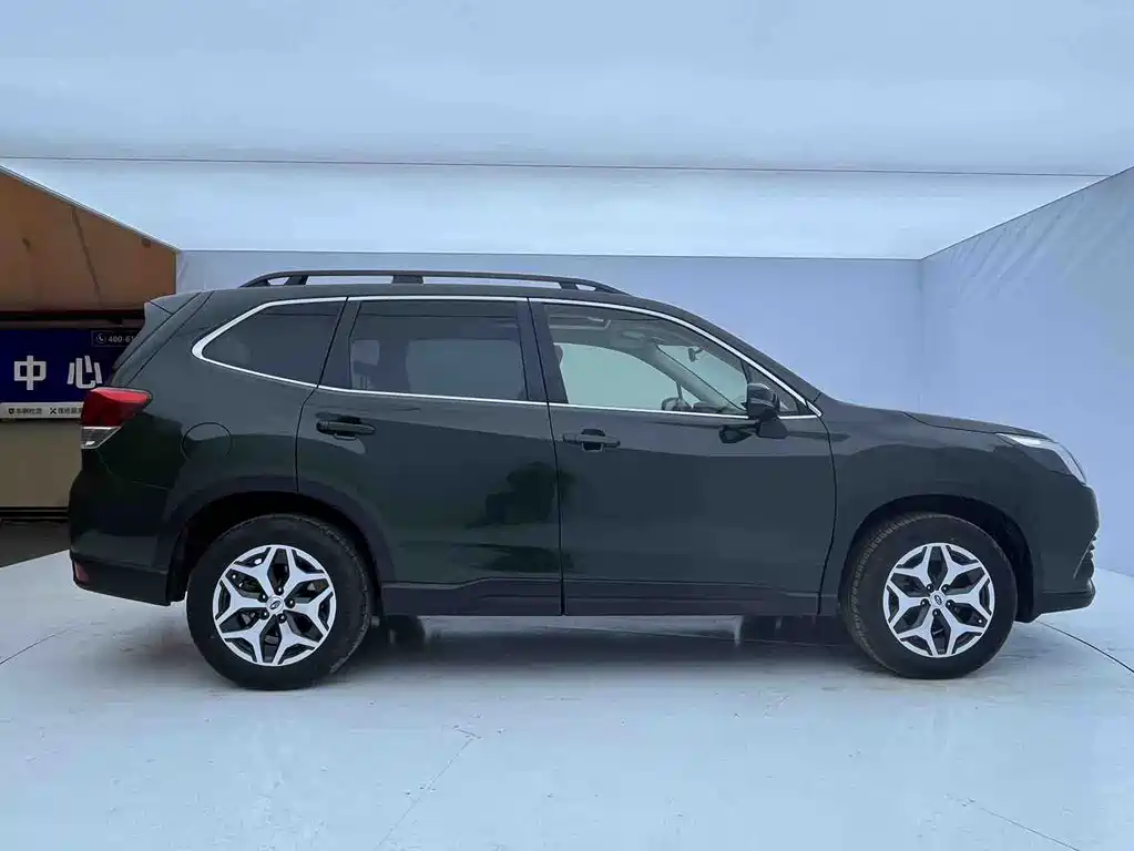 Forester 2022 2.0i AWD Deluxe Edition EyeSight купить на сайте DeffCars