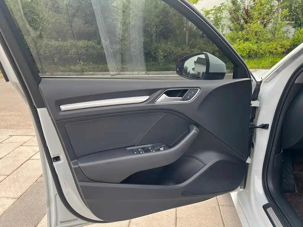 Audi A3 2019 Sportback 35 TFSI Sports National VI купить на сайте DeffCars