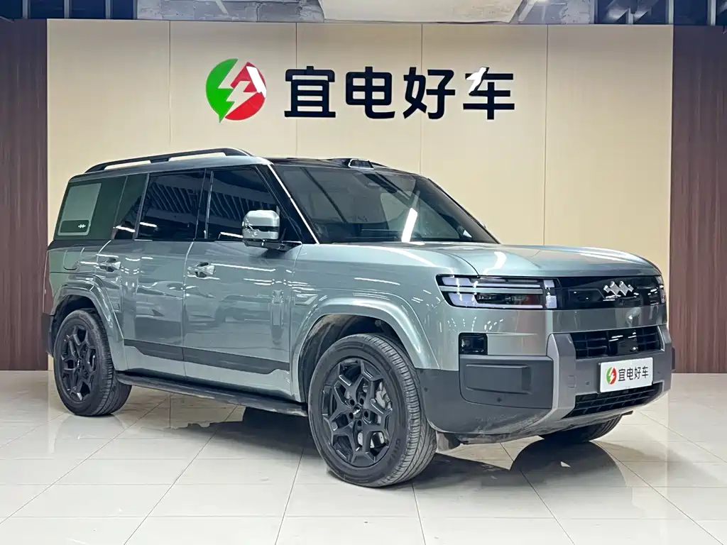 Titanium 7 2025 190KM four-wheel drive Ultra version купить на сайте DeffCars