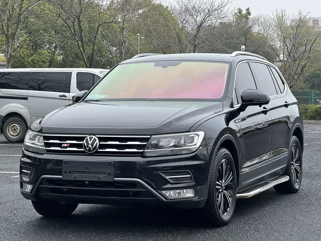 Tiguan L 2020 330TSI automatic two-wheel drive R-Line flagship version National VI купить на сайте DeffCars
