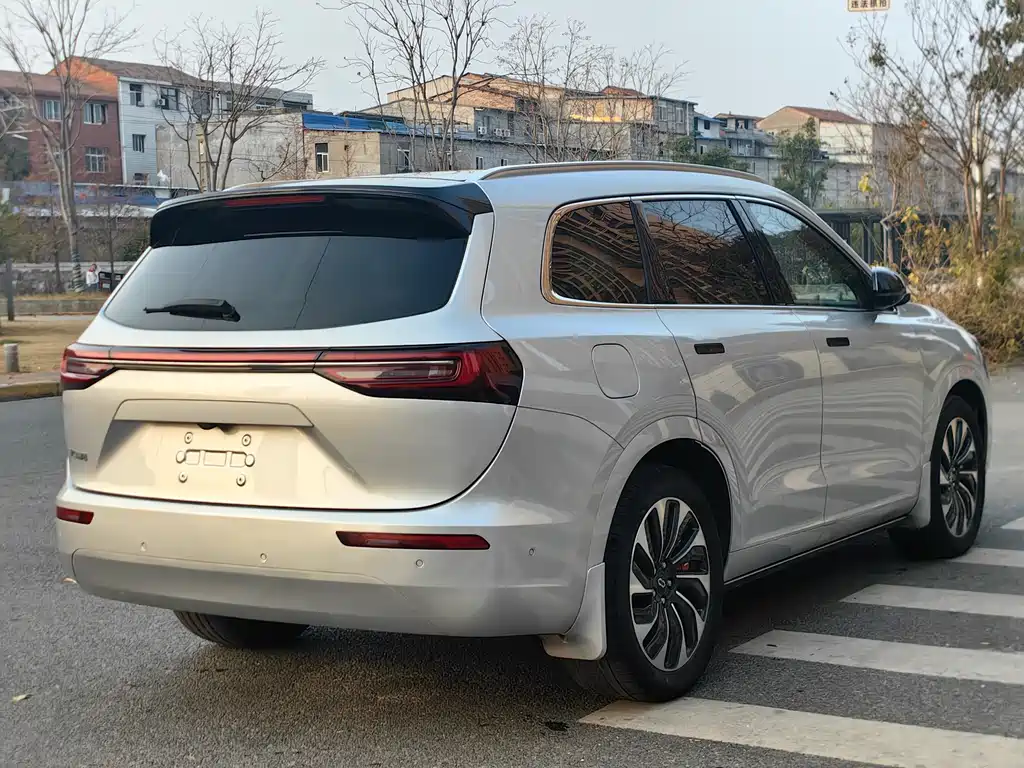 Aito M7 2024 1.5T Rear Drive Plus 5-seater купить на сайте DeffCars