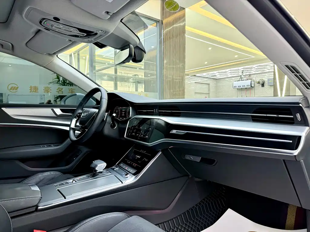 Audi A7L 2022 45 TFSI S-line Dream-Building Crystal Package купить на сайте DeffCars