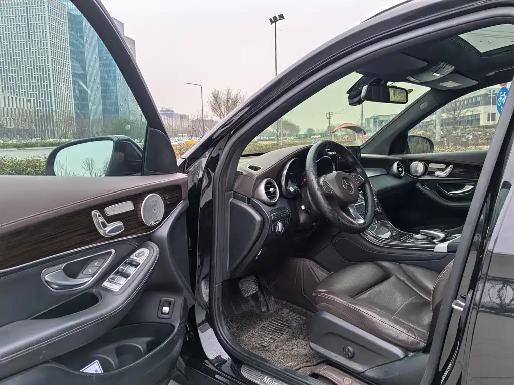 Mercedes-Benz GLC 2019 GLC 260 4MATIC Dynamic купить на сайте DeffCars