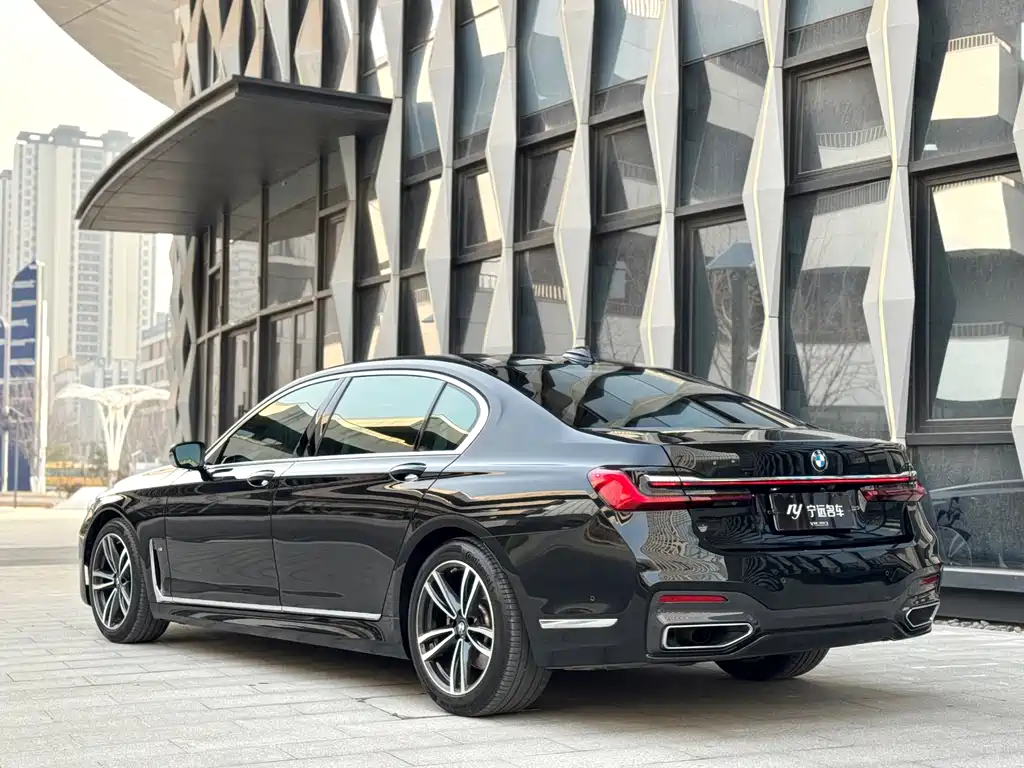 BMW 7 Series 2021 730Li M Sports Package купить на сайте DeffCars