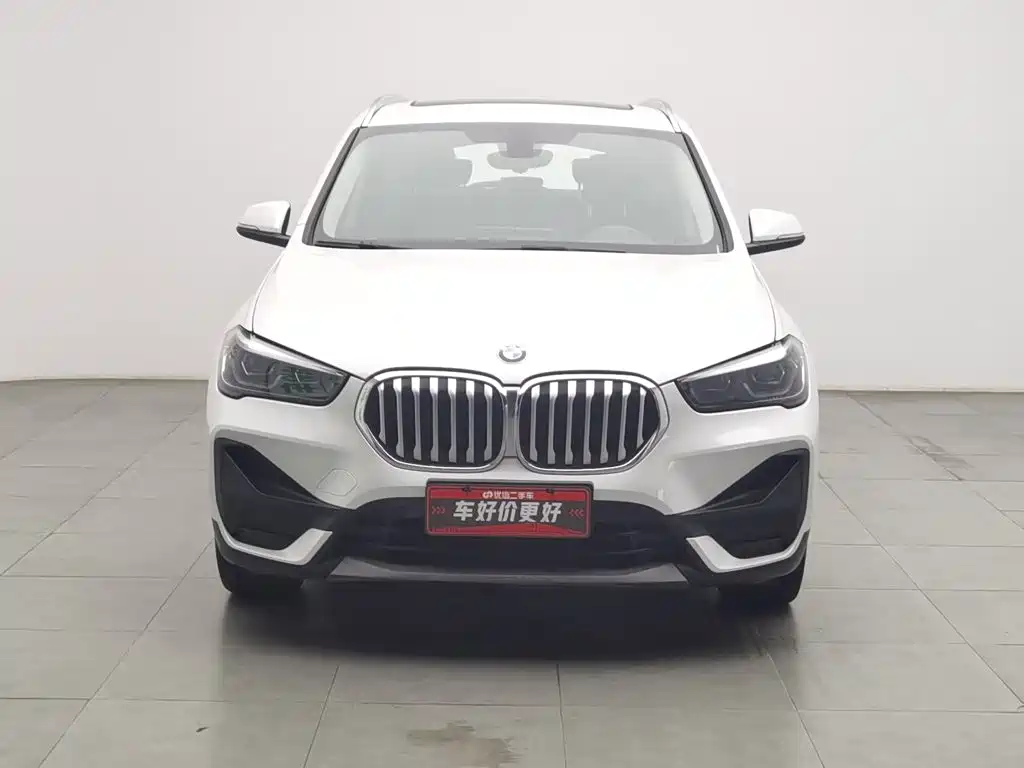 BMW X1 2022 sDrive25Li Leading Model купить на сайте DeffCars