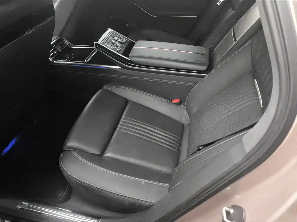 Hongqi H9 2020 3.0T Zhilian Qiling four-seater version купить на сайте DeffCars