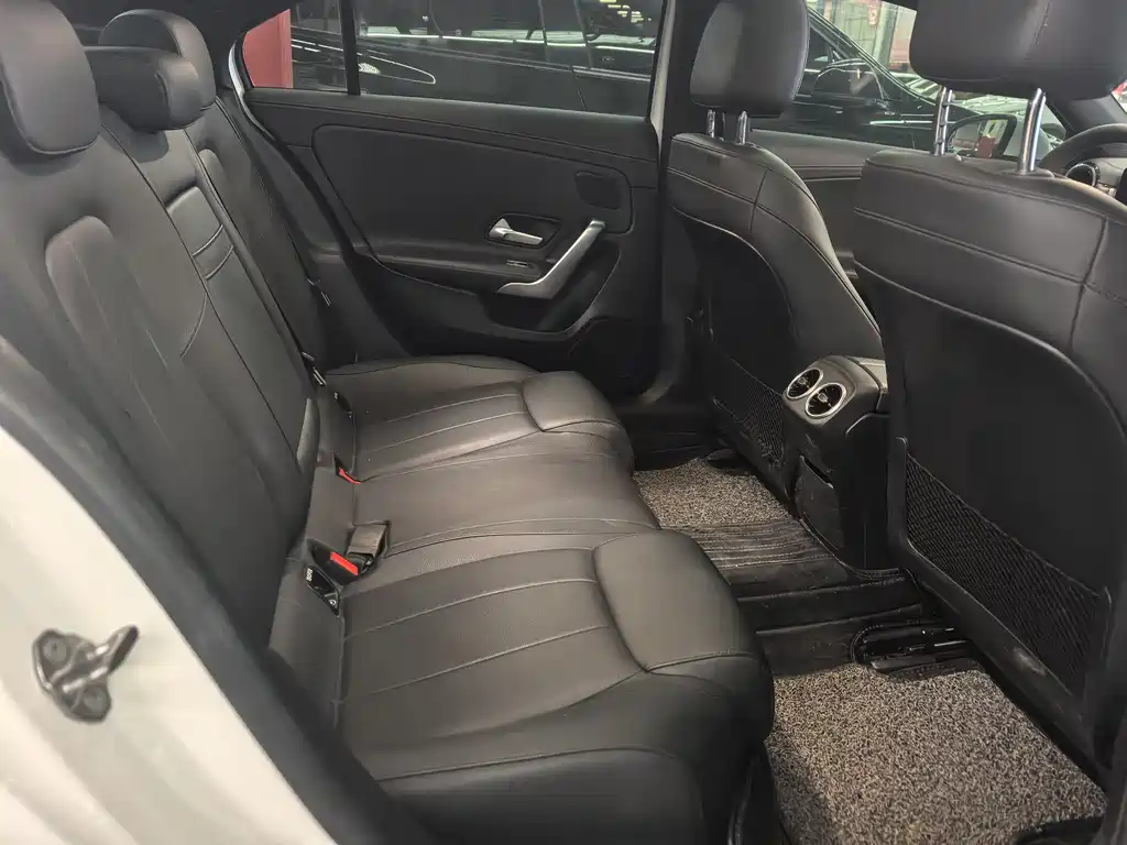 Mercedes-Benz A-Class 2019 A 200 L купить на сайте DeffCars