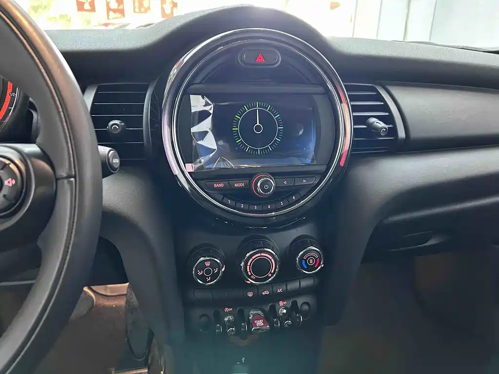 Mini 2021 1.5T ONE купить на сайте DeffCars