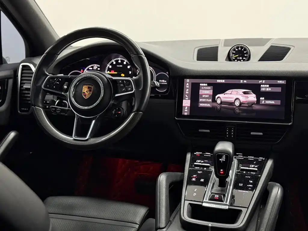Cayenne New Energy 2020 Cayenne E-Hybrid 2.0T купить на сайте DeffCars