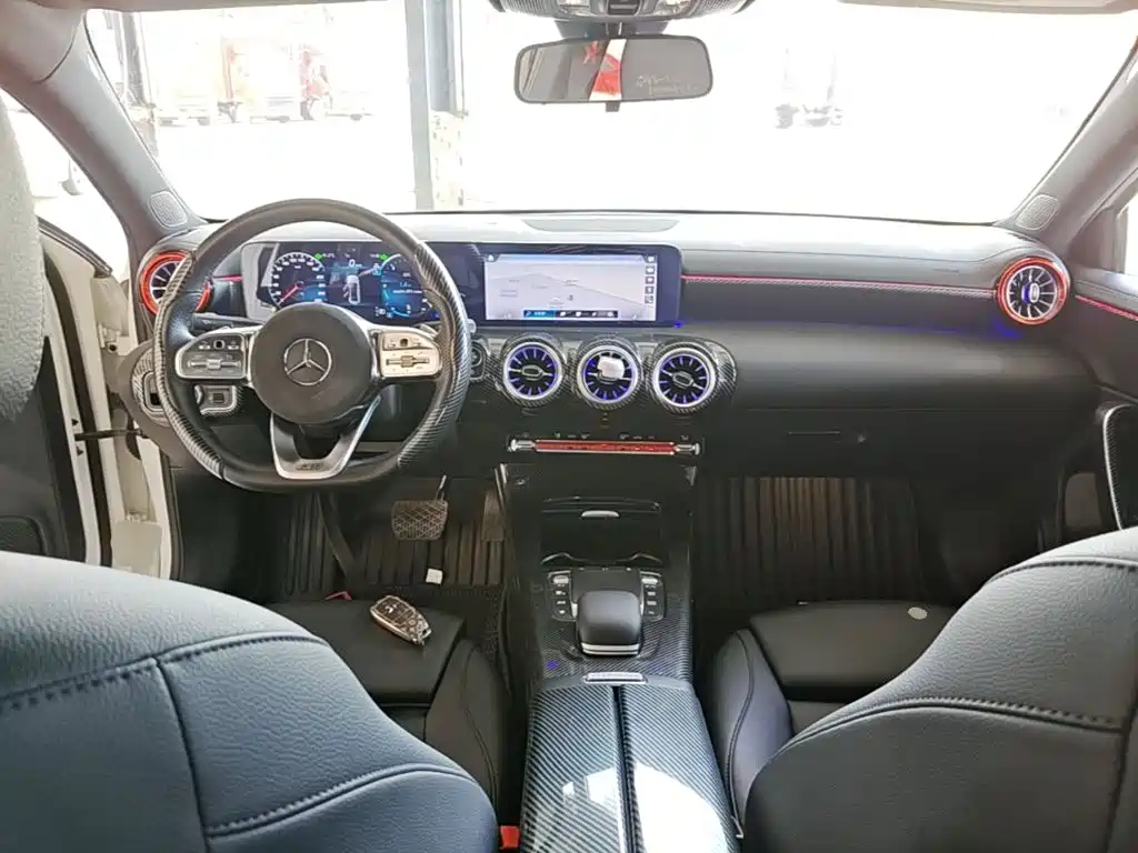 Mercedes A-Class 2022 facelift A 200 L sports sedan and fashionable model купить на сайте DeffCars