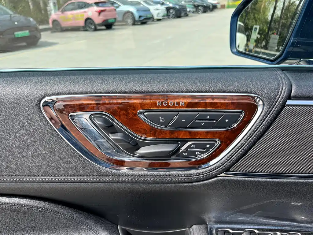 Lincoln Continental 2019 2.0T Two-wheel drive Premium Edition National VI купить на сайте DeffCars
