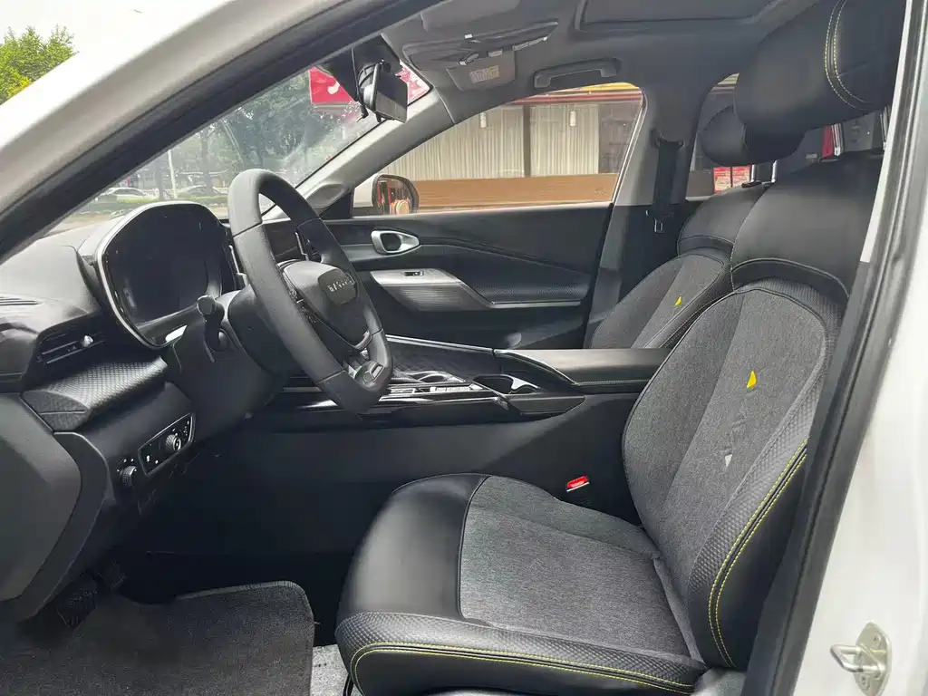 Baojun RC-5 2020 RC-5W 1.5T CVT Zhiyao luxury model купить на сайте DeffCars