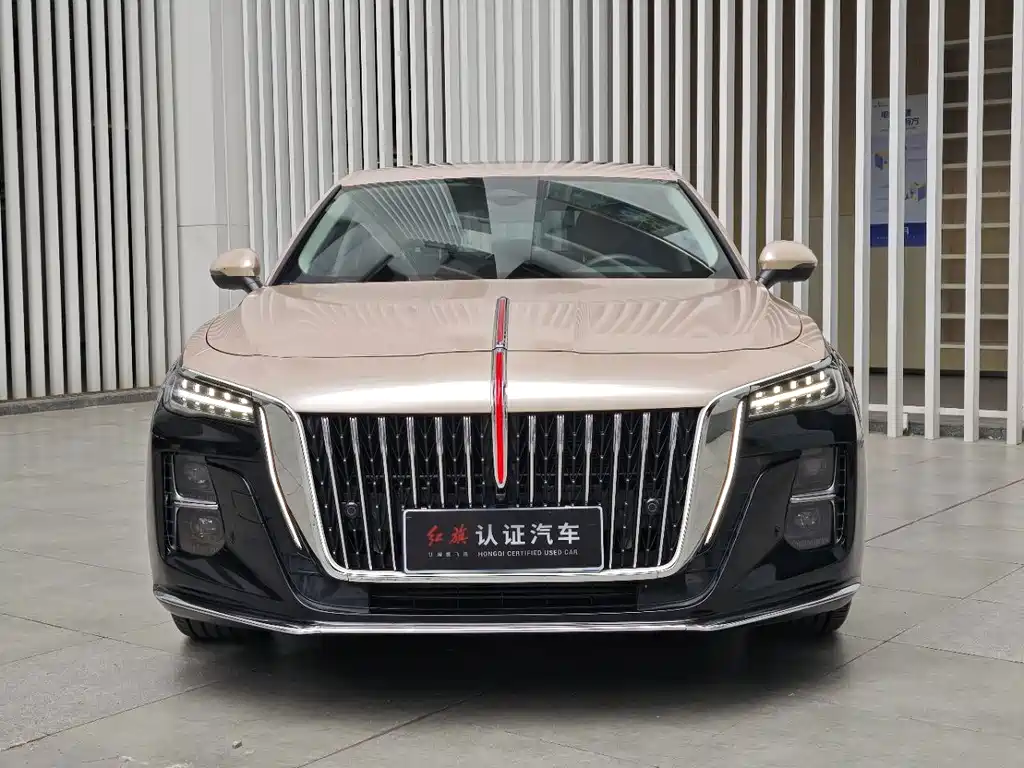 Hongqi H5 2025 2.0T automatic Qichang version купить на сайте DeffCars