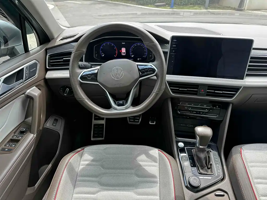 Tiguan L 2021 380TSI automatic four-wheel drive R-Line flagship version 7 seats купить на сайте DeffCars