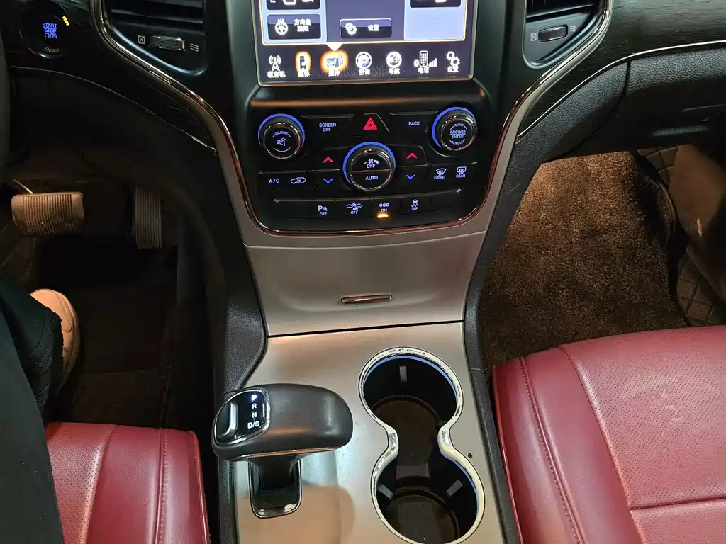 Imported Grand Cherokee 2014 3.0L flagship Zunyue Edition купить на сайте DeffCars