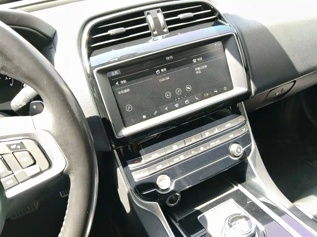 Jaguar XEL 2019 2.0T 250PS Exclusive Edition купить на сайте DeffCars