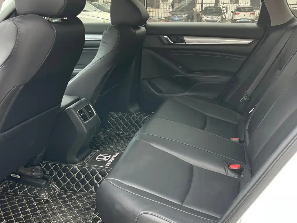 Accord 2018 260TURBO Deluxe Edition National V купить на сайте DeffCars