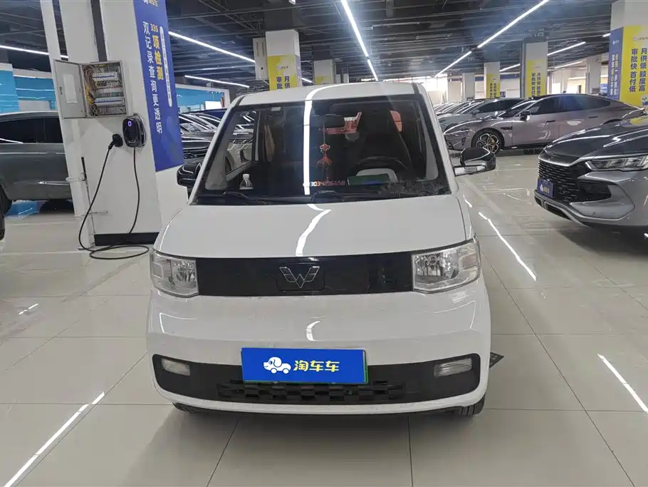 Hongguang MINIEV 2020 Yuexiang model lithium iron phosphate купить на сайте DeffCars