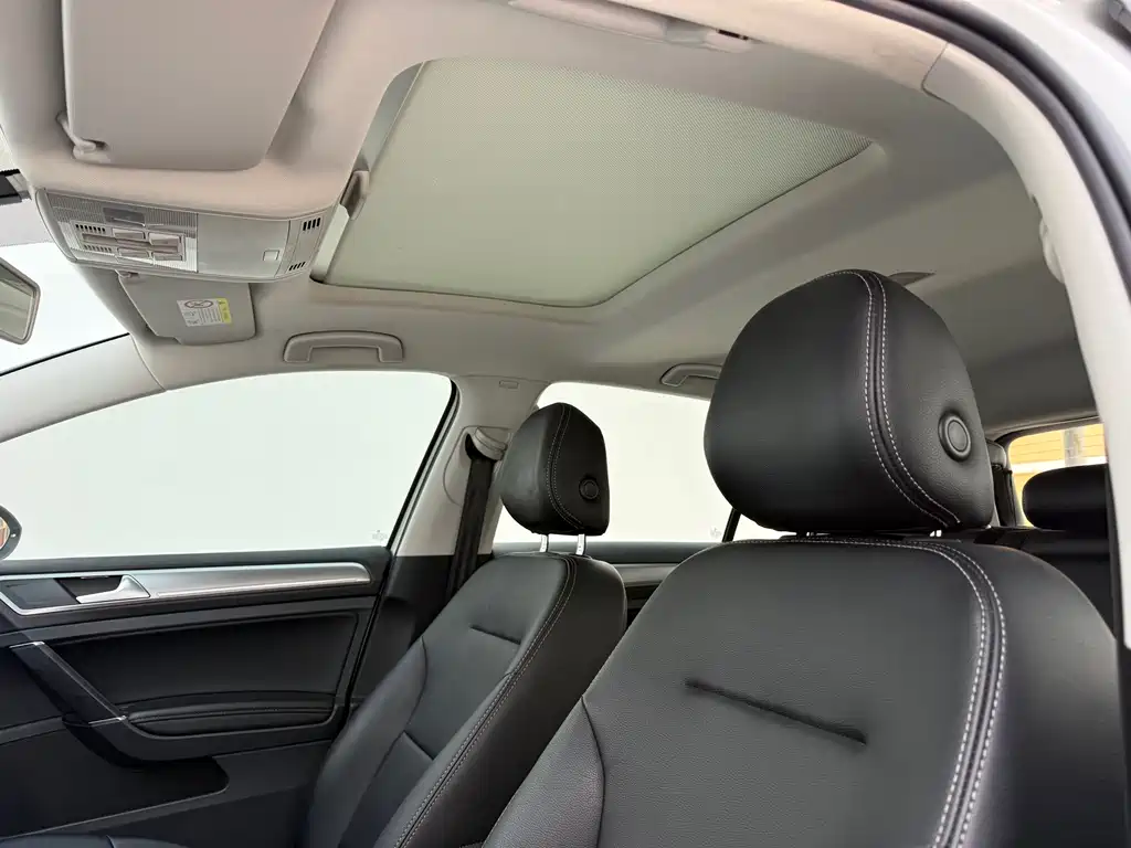 Golf 2020 280TSI DSG comfort model купить на сайте DeffCars