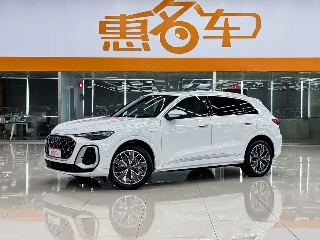 Audi Q5L 2026 2.0T Exclusive Edition for Ten Million Users купить на сайте DeffCars