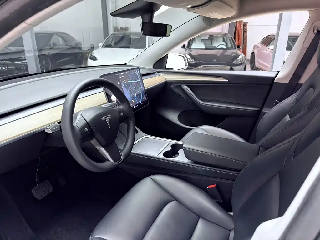 Model Y 2021 long-range all-wheel drive version купить на сайте DeffCars