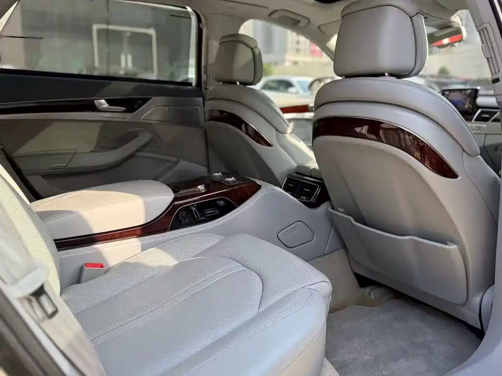 Audi A8 2012 A8L 45 TFSI quattro luxury model купить на сайте DeffCars