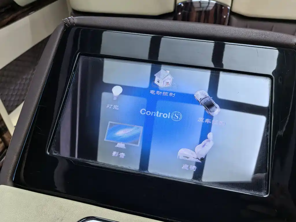 Vito 2016 2.0T Business Edition купить на сайте DeffCars