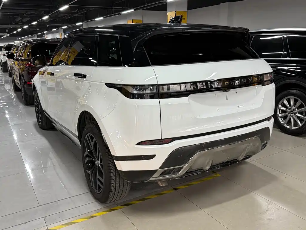 Range Rover Evoque 2023 Evoque L 249PS Deluxe Edition купить на сайте DeffCars