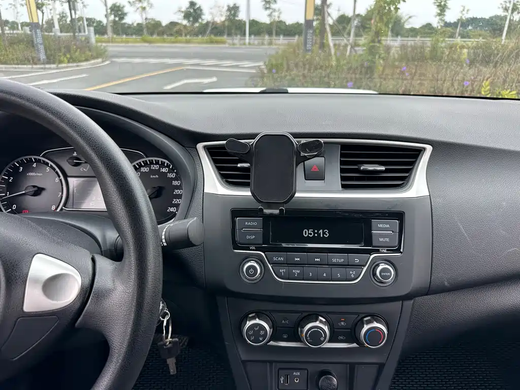 Sylphy 2021 Classic 1.6XE CVT Comfort Edition купить на сайте DeffCars