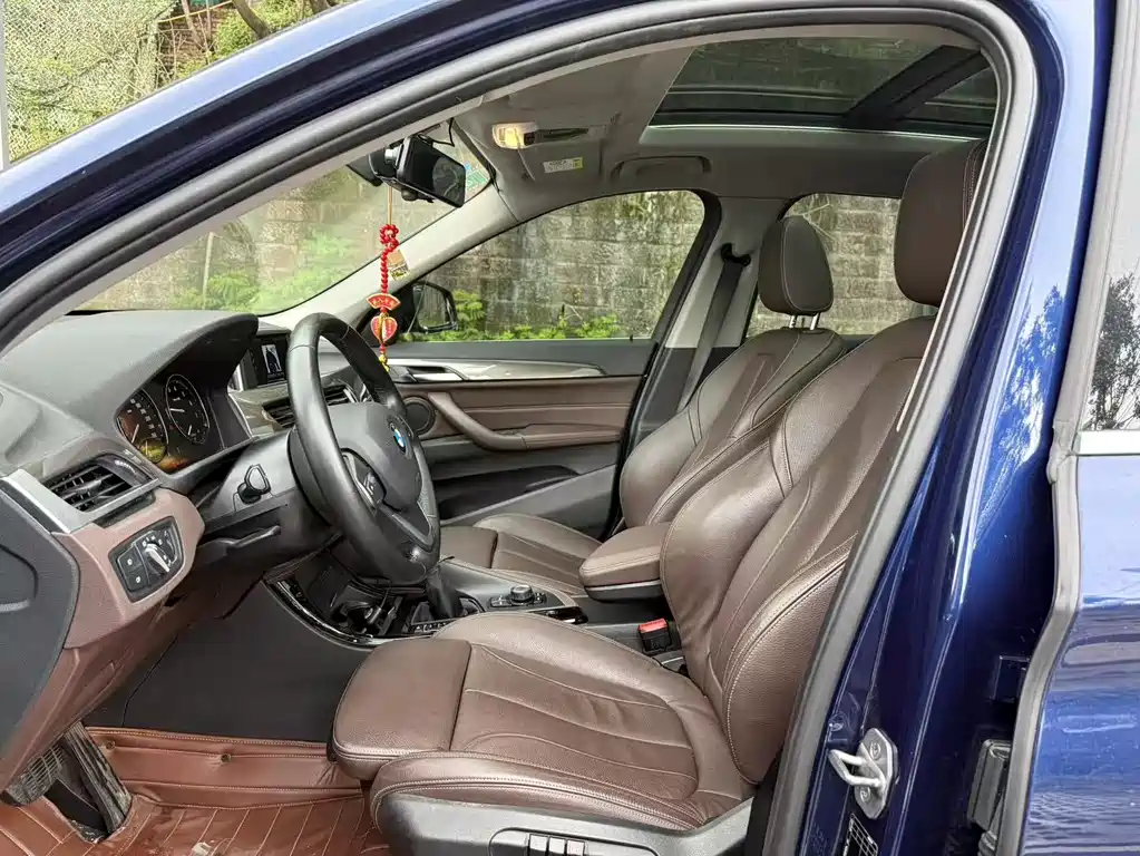 BMW X1 2019 sDrive18Li Exclusive Model купить на сайте DeffCars