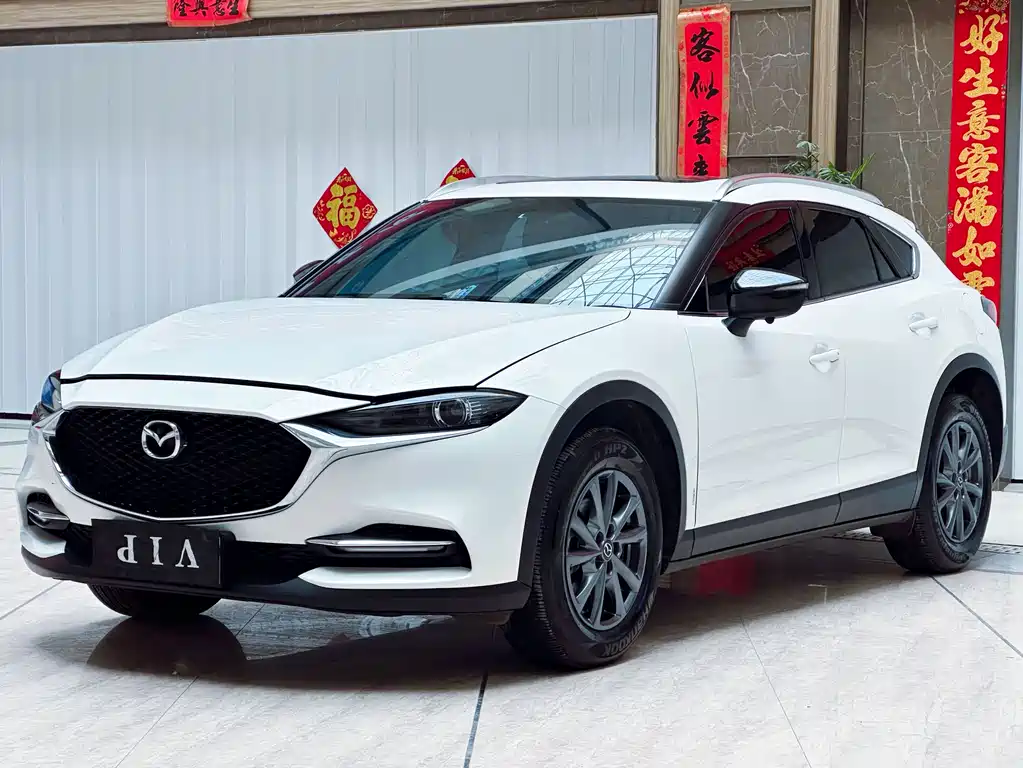 Mazda CX-4 2021 2.0L automatic two-wheel drive Blue Sky Vitality Edition купить на сайте DeffCars