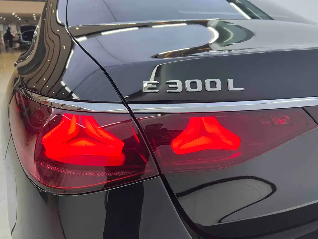 Mercedes-Benz E-Class 2025 E 300 L Luxury Model купить на сайте DeffCars