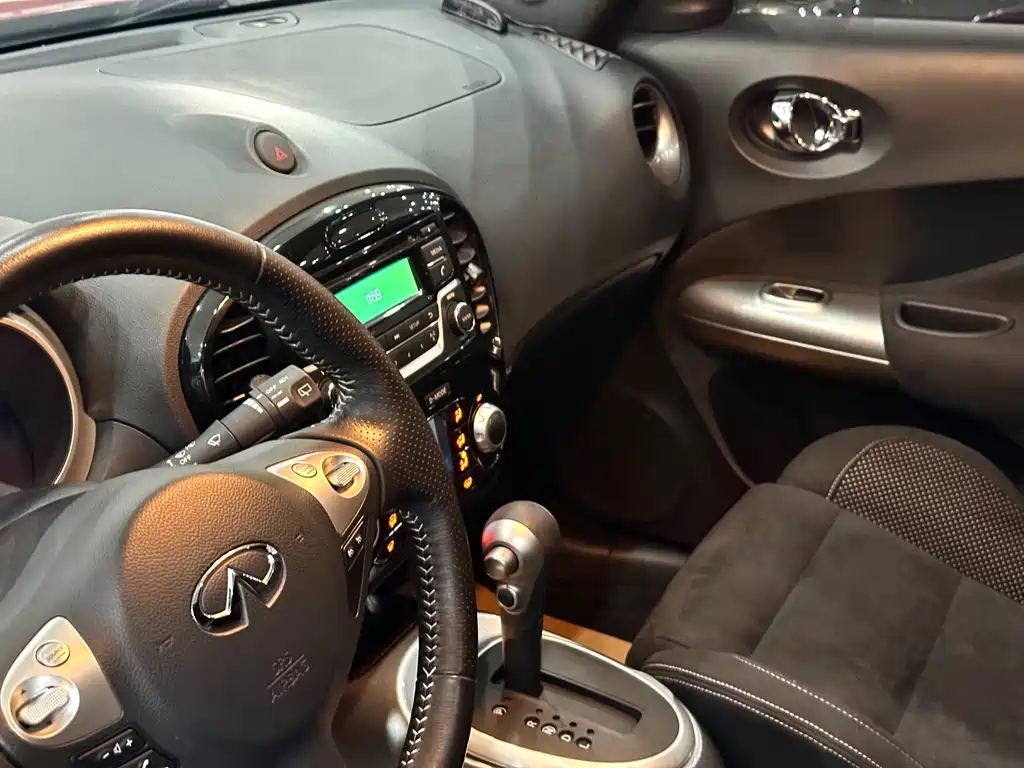 Infiniti ESQ 2014 1.6L Straightforward Edition купить на сайте DeffCars