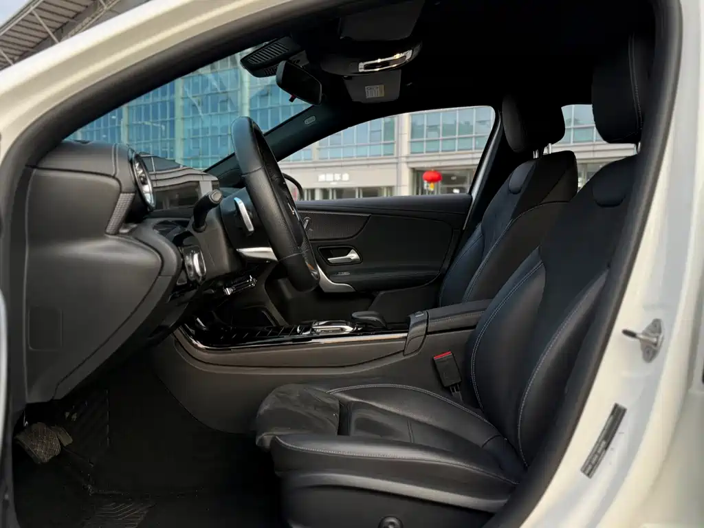 Mercedes-Benz A-Class 2021 A 200 L Sports Sedan Fashionable купить на сайте DeffCars