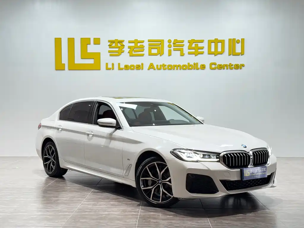BMW 5 Series 2022 Facelift Three 530Li Exclusive M Sports Package купить на сайте DeffCars
