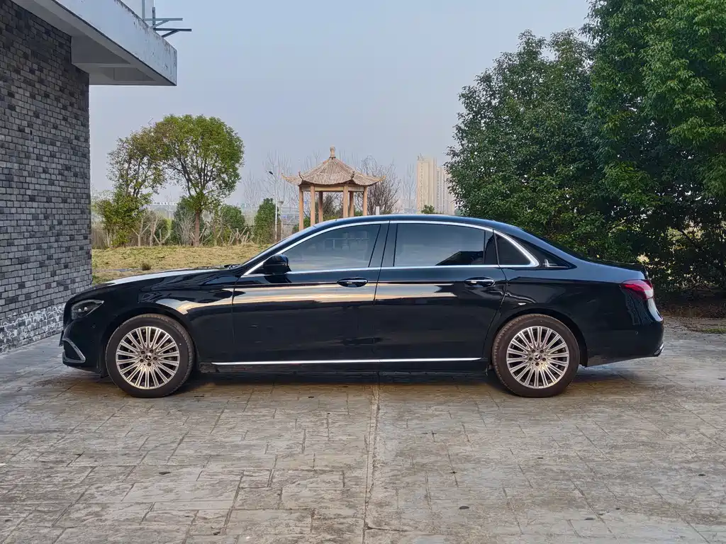 Mercedes-Benz E-Class 2021 E 300 L Luxury Model купить на сайте DeffCars