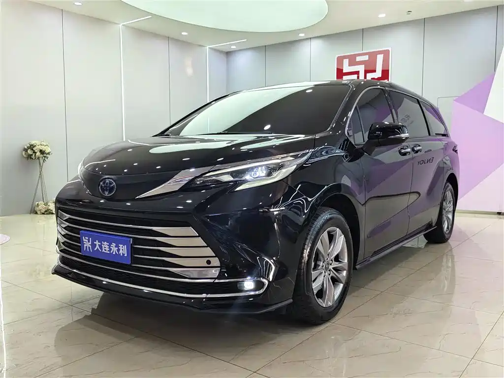 SIENNA 2023 2.5L Hybrid Comfort Edition купить на сайте DeffCars