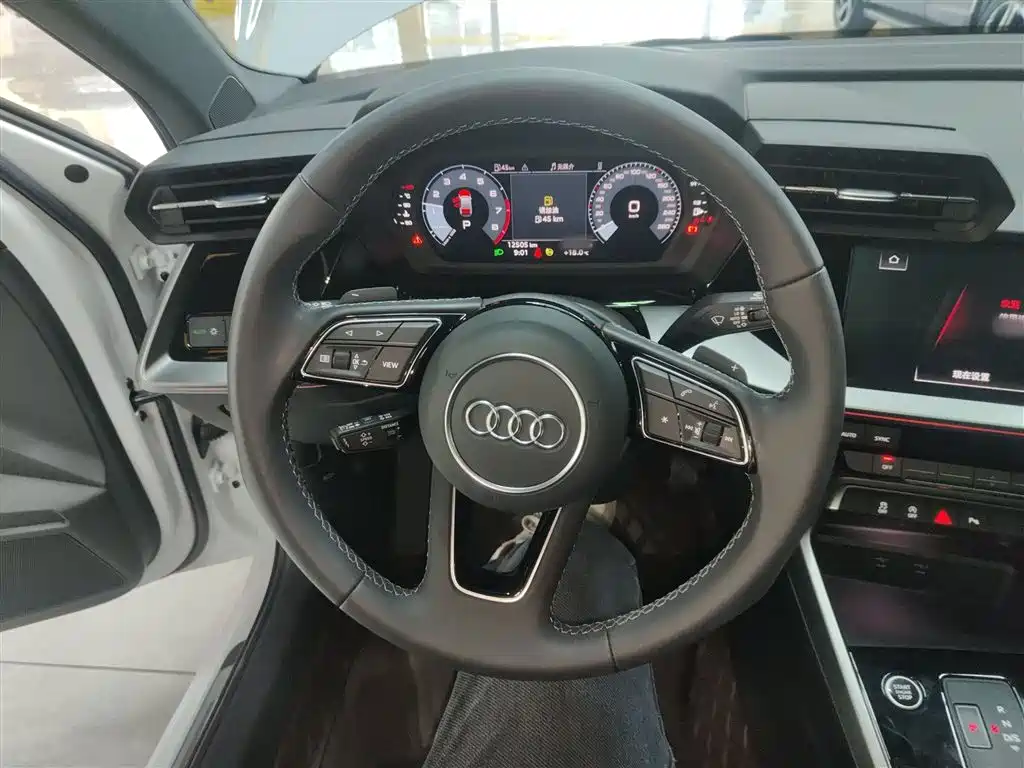 Audi A3 2024 A3L Limousine 35 TFSI Fashionable and Sporty купить на сайте DeffCars