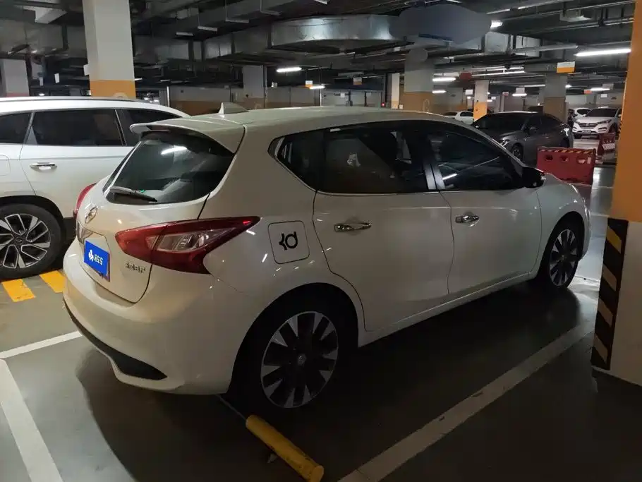 Tiida 2021 1.6L CVT Zhizun Edition купить на сайте DeffCars