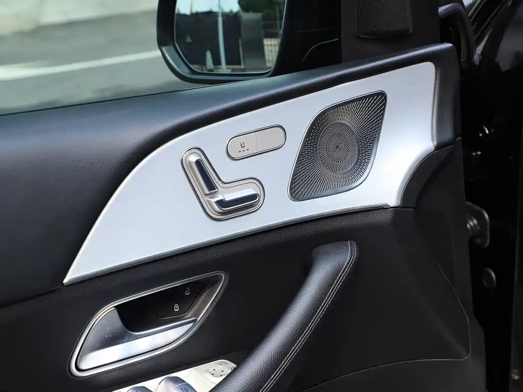 Mercedes-Benz GLE Coupe 2022 facelift GLE 350 4MATIC coupe SUV luxury model купить на сайте DeffCars