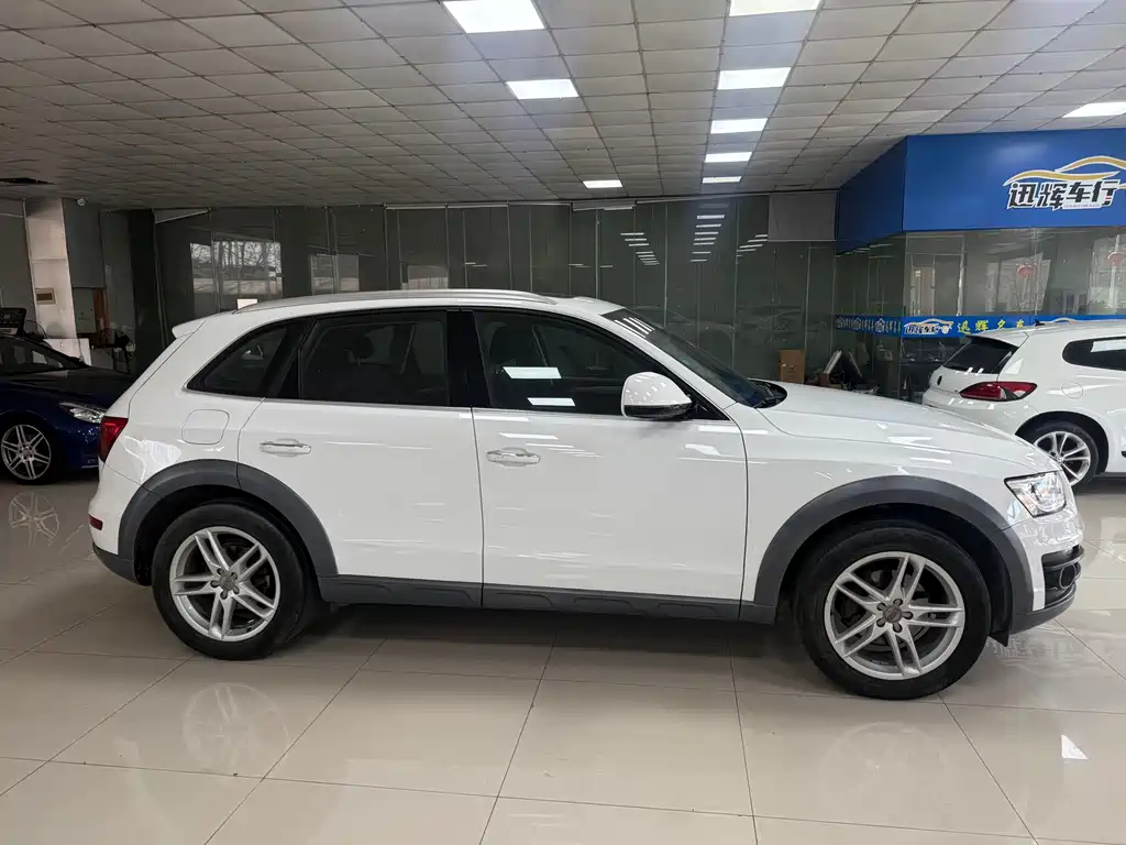 Audi Q5 2017 Plus 40 TFSI Technology купить на сайте DeffCars