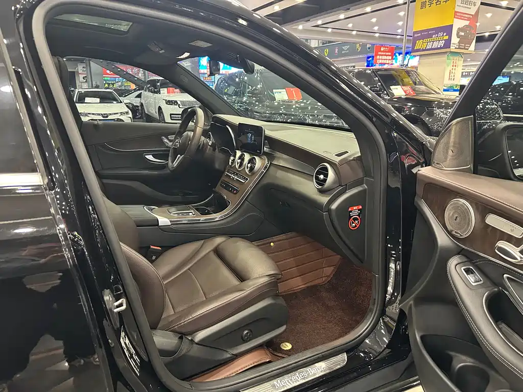 Mercedes-Benz GLC 2020 facelift GLC 260 L 4MATIC luxury model купить на сайте DeffCars