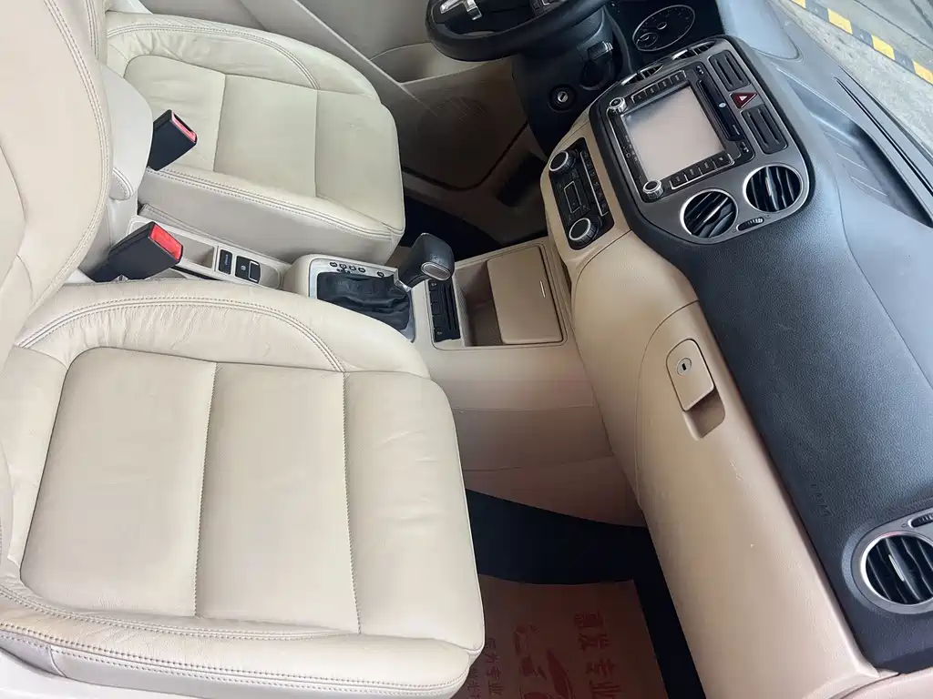 Tiguan 2010 2.0TSI automatic four-wheel drive elite version купить на сайте DeffCars