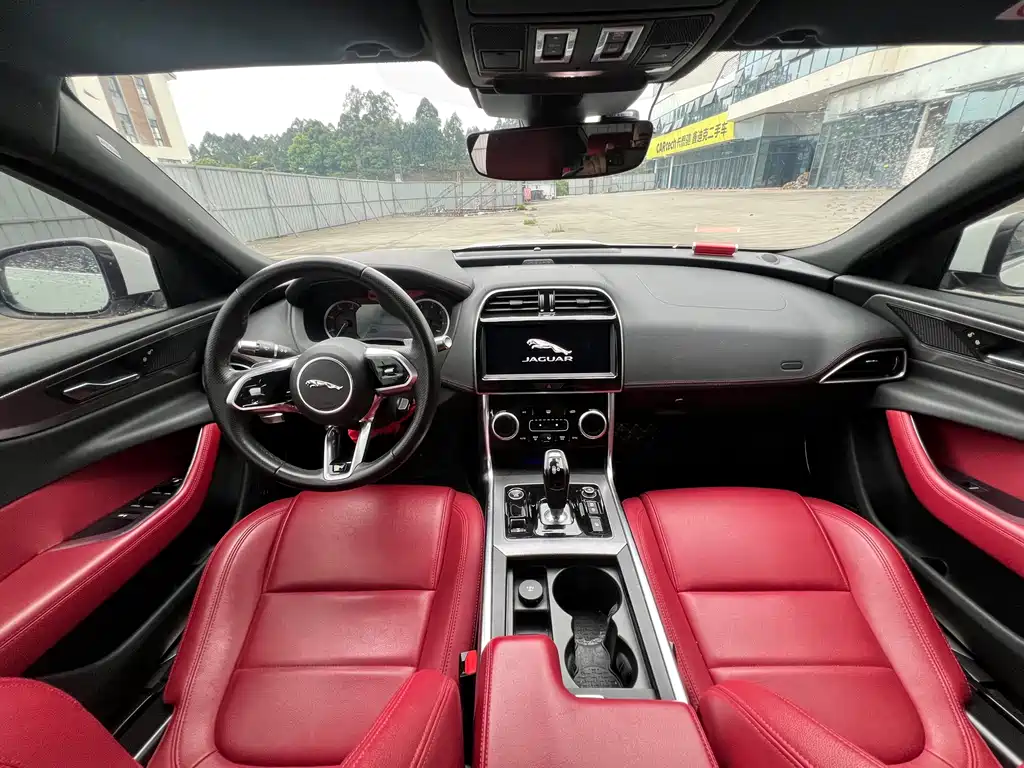Jaguar XEL 2020 2.0T 200PS R-DYNAMIC Youth Sports Edition купить на сайте DeffCars