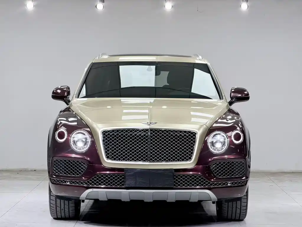 Bentayga 2018 4.0T V8 купить на сайте DeffCars