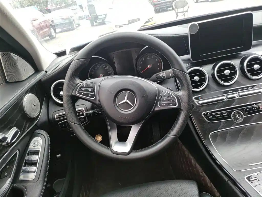 Mercedes-Benz C-Class 2018 C 180 L Fashionable Sports Edition купить на сайте DeffCars