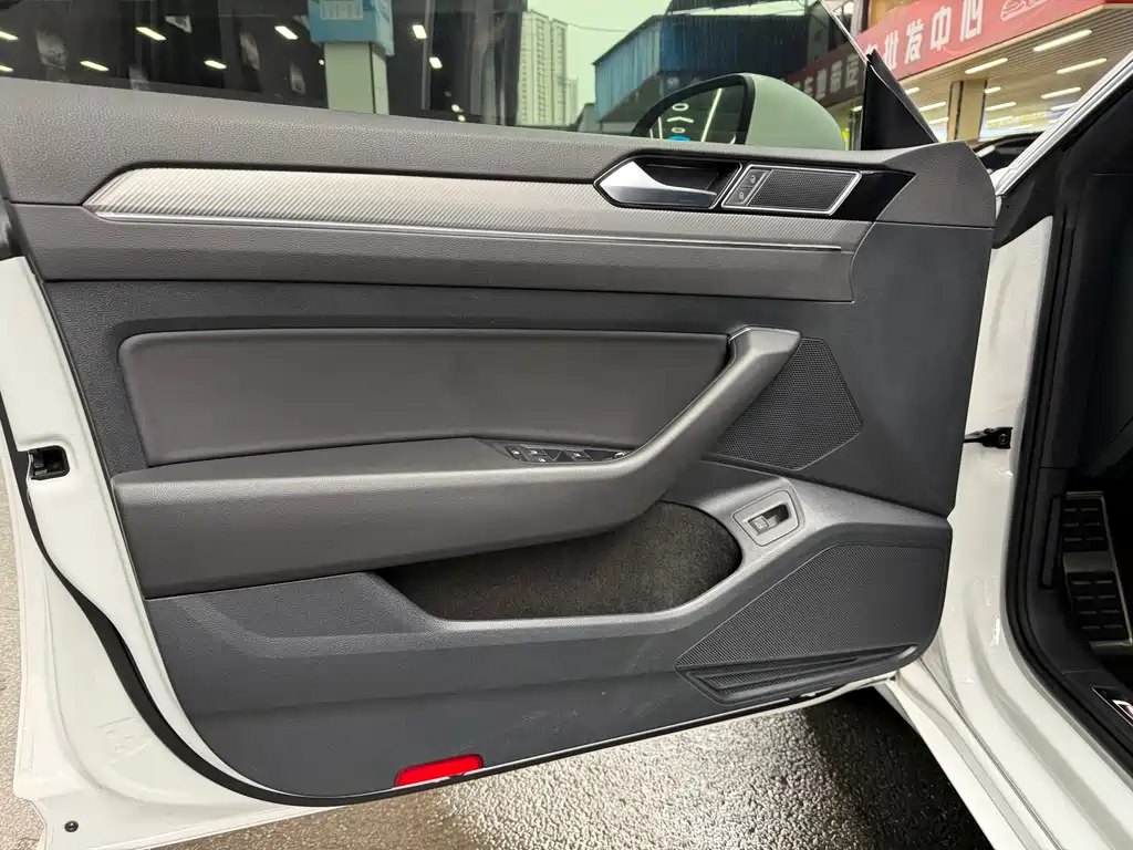 FAW-Volkswagen CC 2020 330TSI Charming Edition National VI купить на сайте DeffCars