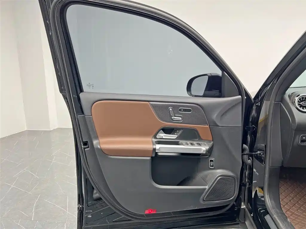 Mercedes-Benz GLB 2023 GLB 220 Fashion Model купить на сайте DeffCars