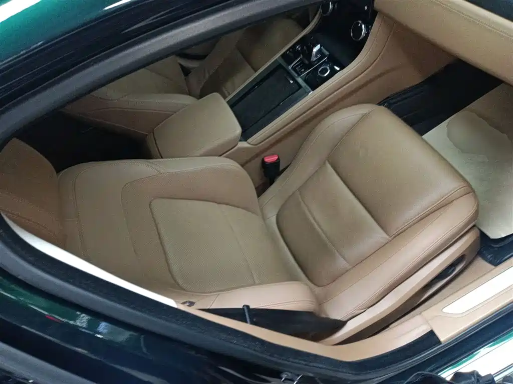 Jaguar XFL 2021 XFL 2.0T P250 two-wheel drive exclusive luxury version купить на сайте DeffCars