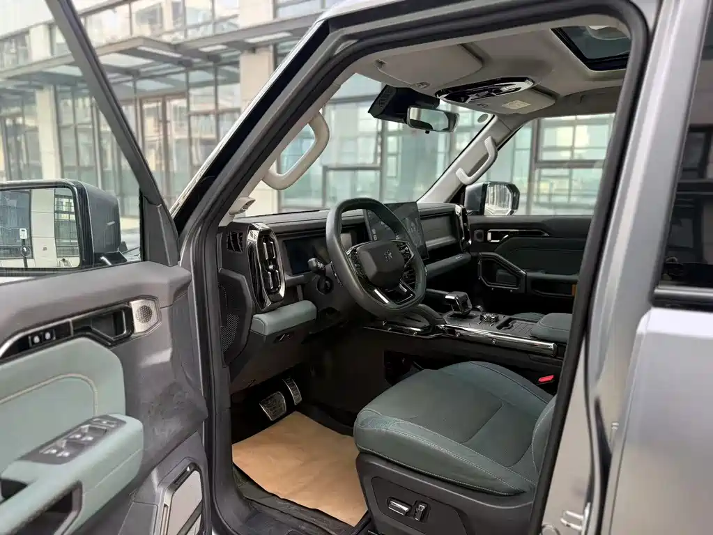 Jietu Traveler 2023 2.0T four-wheel drive crossover PRO купить на сайте DeffCars